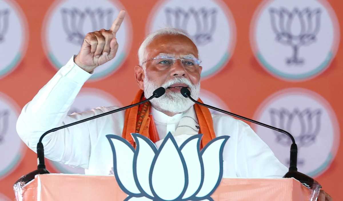 यूपी में पहले लाल बत्ती में घूमते थे माफिया, वंचितों के अधिकार का मोदी चौकीदार : पीएम मोदी